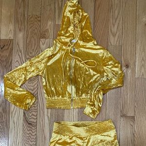 Crushed velvet mustard jogger set